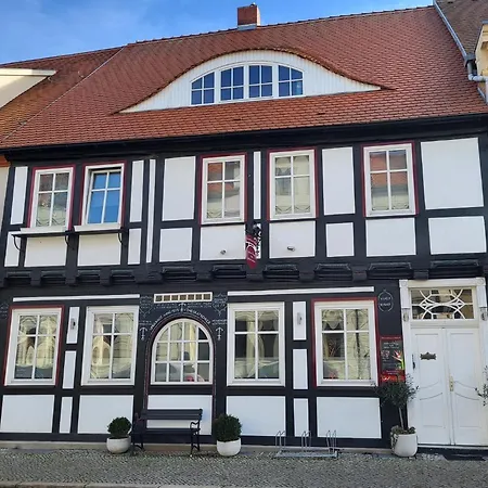 Ferienwohnung Am Rathaus Tangermünde Extérieur photo