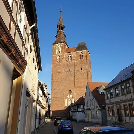 Ferienwohnung Am Rathaus Tangermünde Extérieur photo